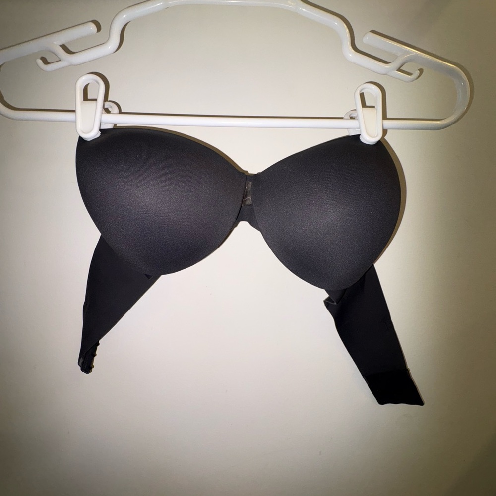 Black Strapless Bra